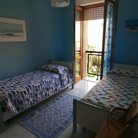 A 300 M Dal Mare: Signorile E Silenzioso Apartment